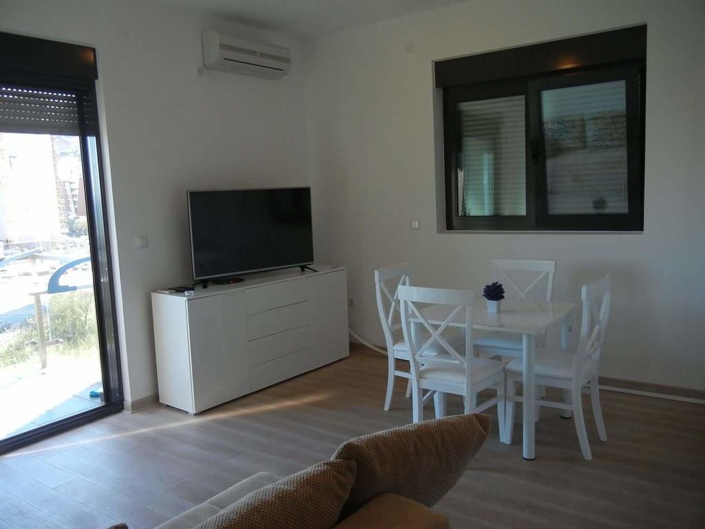 Apartment More