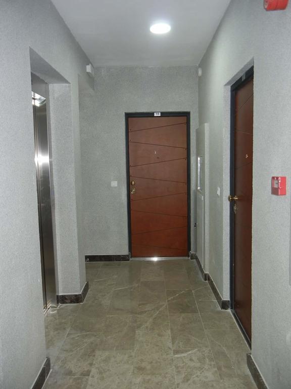 Apartment Apartment More *